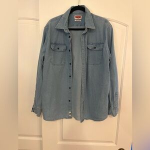 Wrangler vintage denim button down shirt